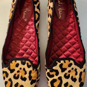 COLE HAAN Morgan Leopard Print Loafers Quilted Red Insole Sz 8.5 M EUC
